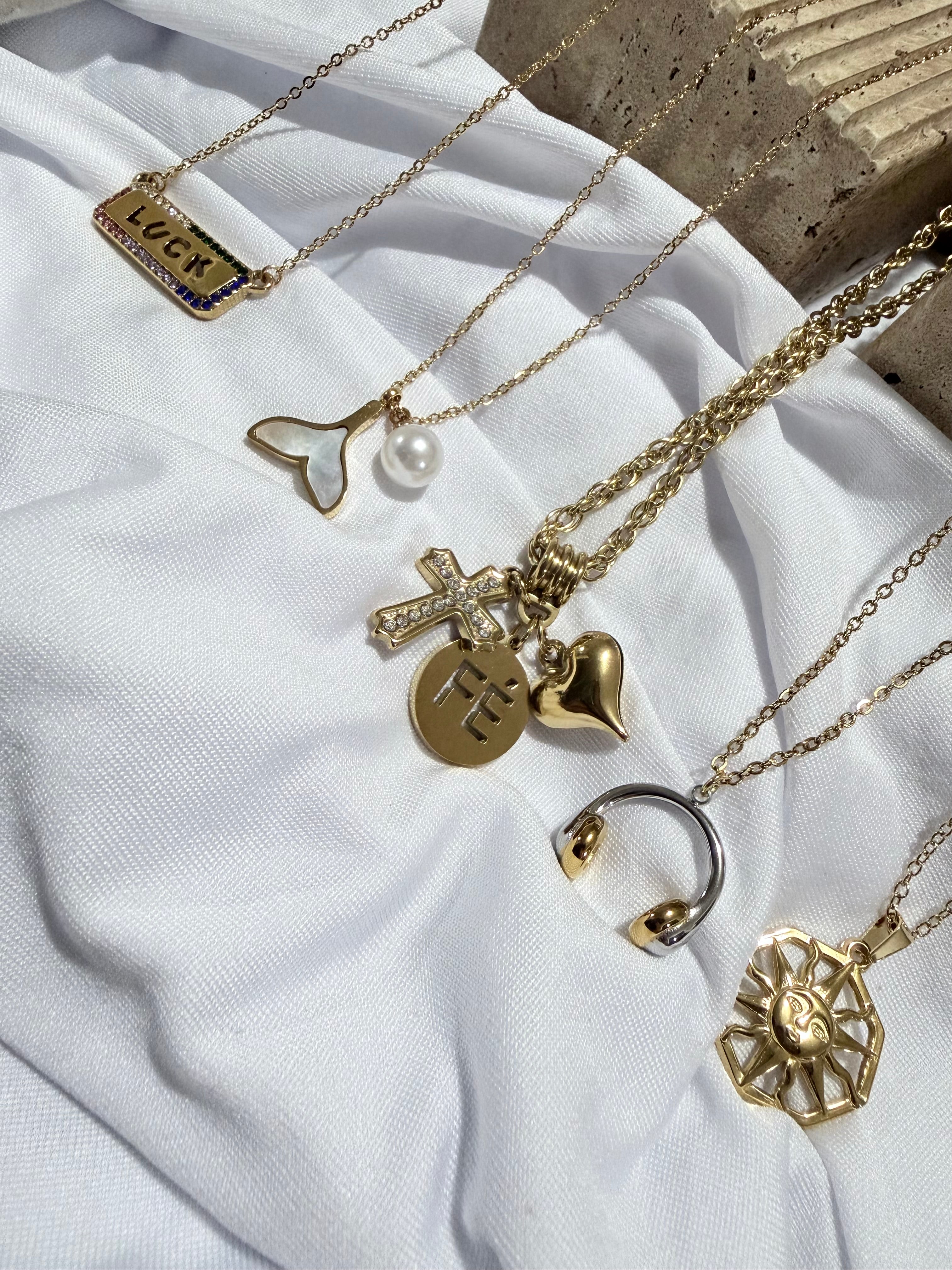 Variedad Necklace’s