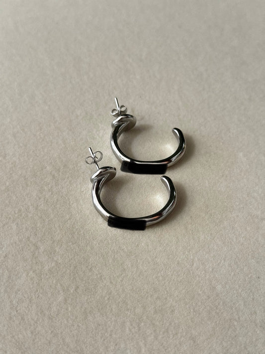 Uno De Earrings