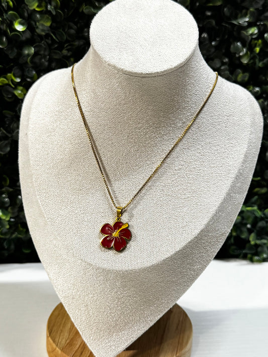 Ama Necklace